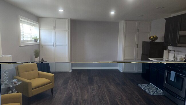 open concept - 6024 S Mansfield Ave