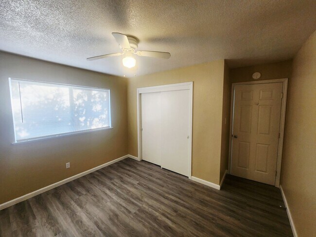 Building Photo - 5274 Heritage Dr