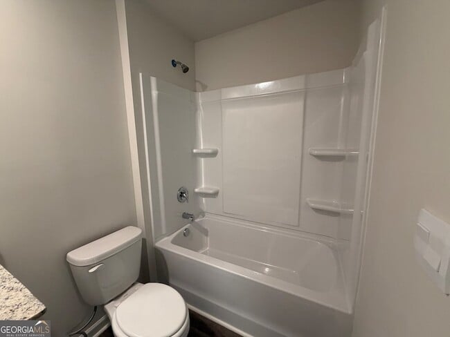 Building Photo - 3 Silverbell Ln NW