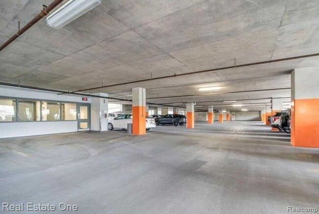 Building Photo - 100 W Fifth St