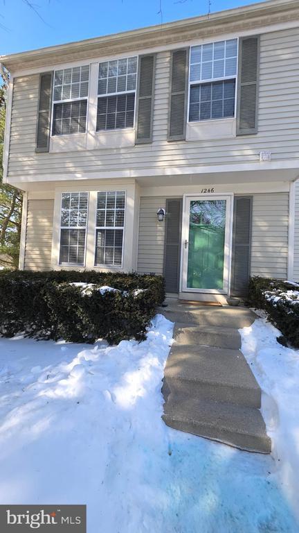 Building Photo - 1246 Quaker Ridge Dr