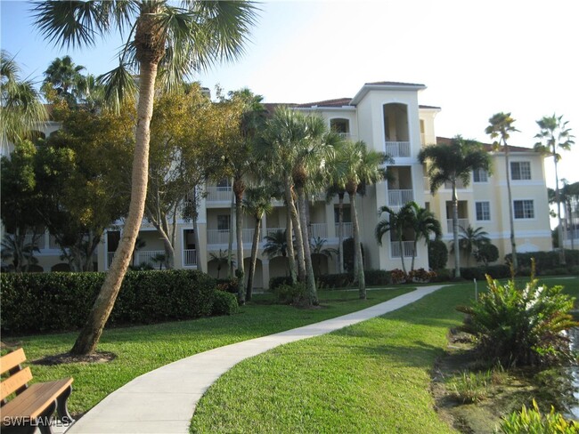 Building Photo - 20071 Sanibel View Cir