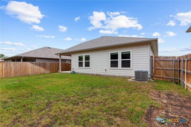 Building Photo - 13508 Tai Londo Dr