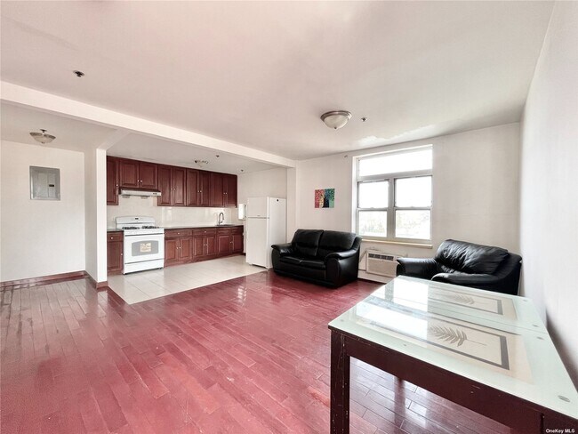 Building Photo - 141-52 33rd Ave