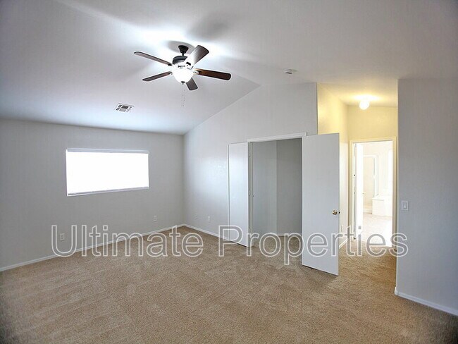 Building Photo - 12107 N 79th Dr