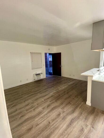 Building Photo - 3036 C St