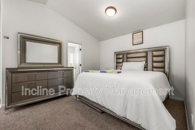 Building Photo - 7623 Yellowwood Ln