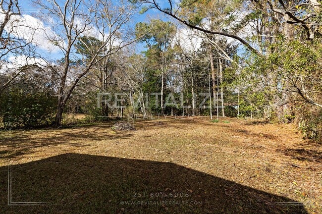 Building Photo - Newly Remodeled 3 Bd / 1 Ba in Moss Point