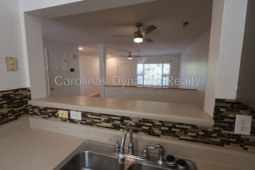Building Photo - 3636 Melrose Cottage Dr