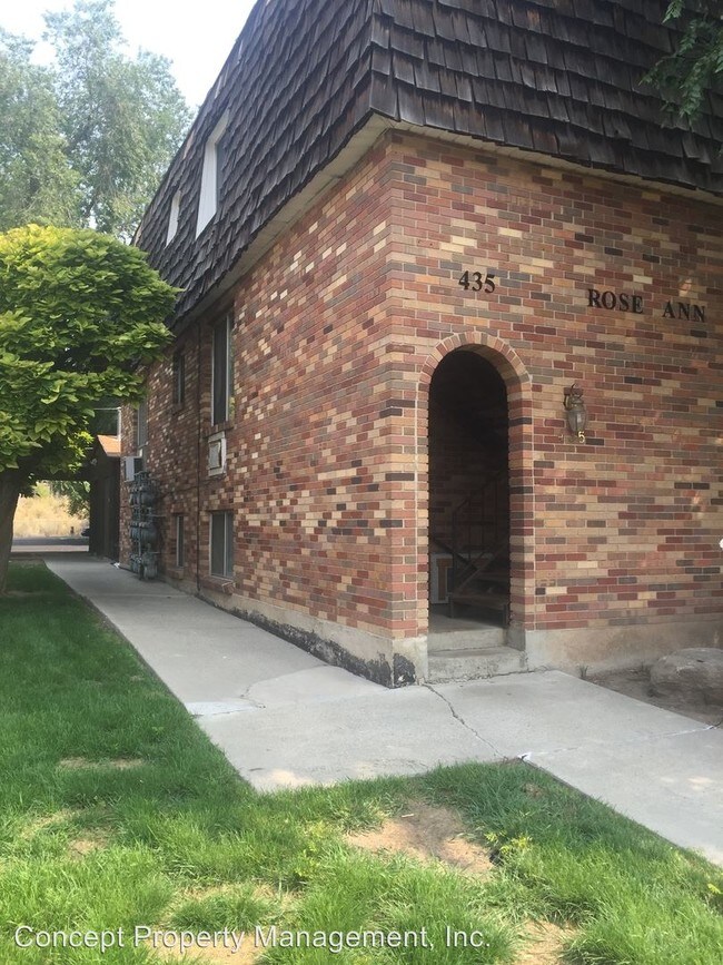 Building Photo - 435 E Warnock Ave