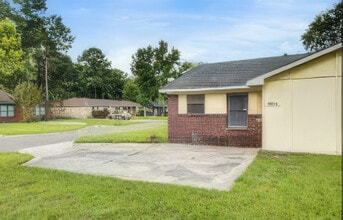 Building Photo - 101 Drake Ct