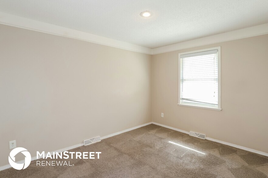 Building Photo - 17816 E Greentree Ave