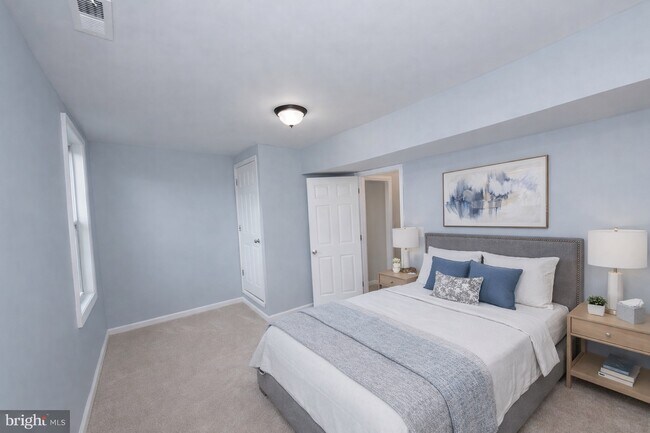 Building Photo - 3305 Elmora Ave