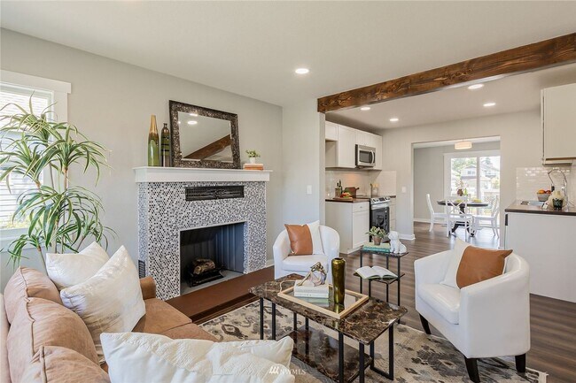 Building Photo - Great Location! 2bd, 1bath House in Tacoma!