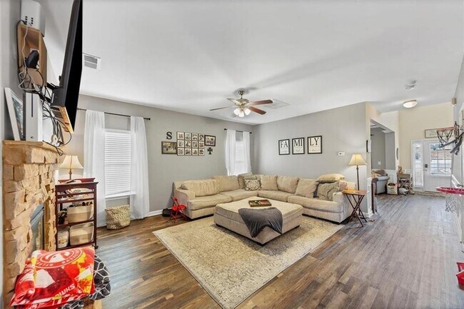 Building Photo - 5160 Bucknell Trace