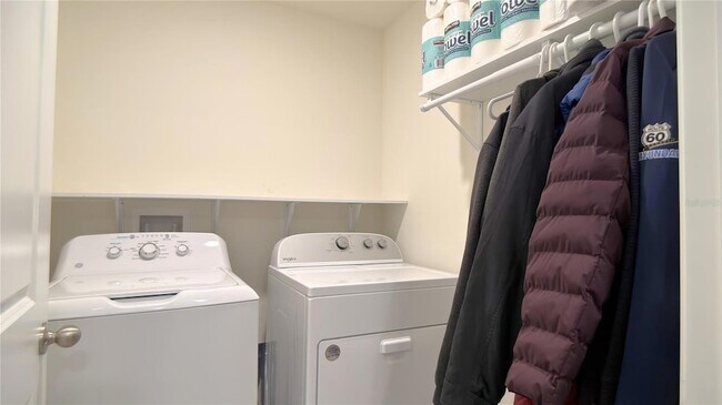 Building Photo - 6987 SW 136th Ln