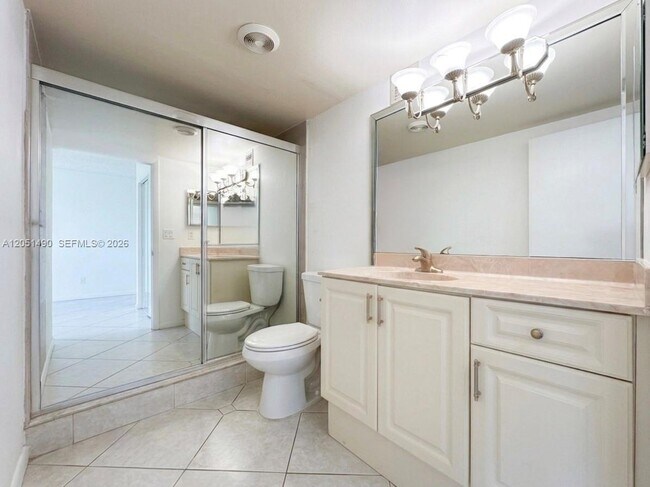 Building Photo - 3800 S Ocean Dr