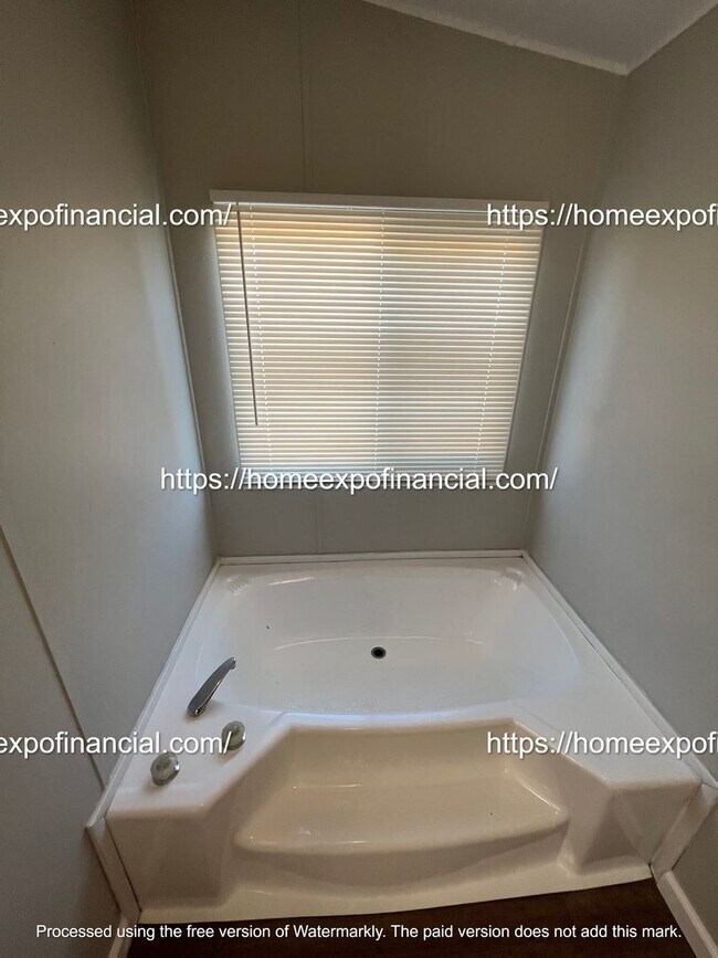 Building Photo - Nice Home For Rent