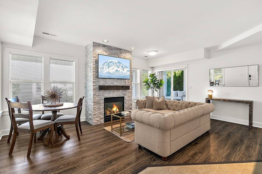 Primary Photo - 2615 N Starr St