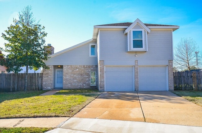 Building Photo - 18723 Lippizaner Dr