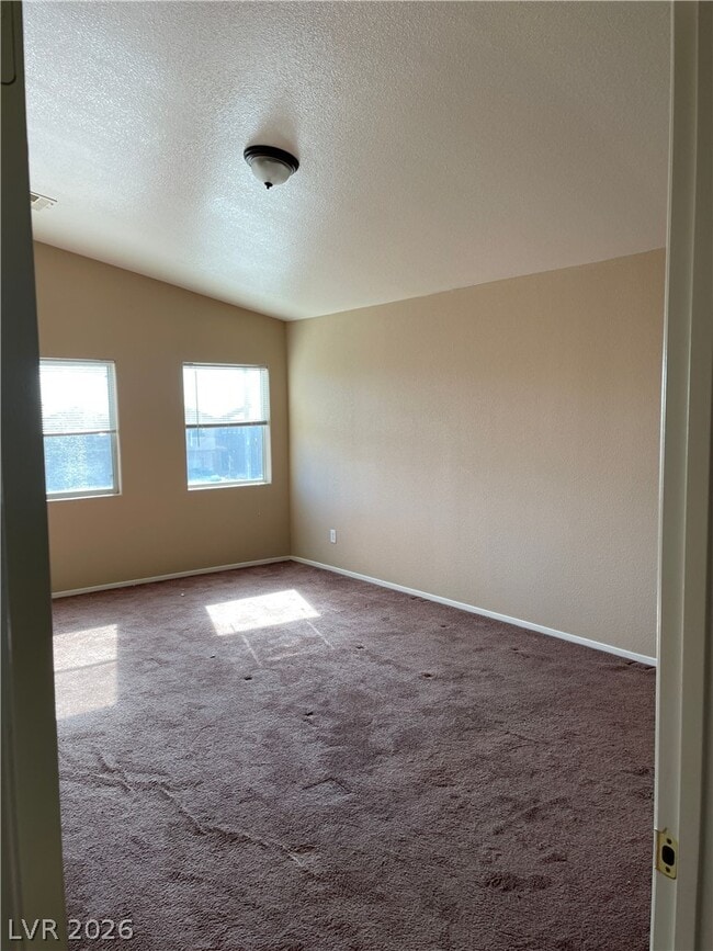 Building Photo - 3753 Hollycroft Dr