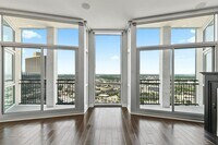 Building Photo - 500 Throckmornton-7224