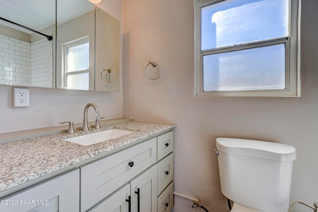 Building Photo - 639 Dameron Dr