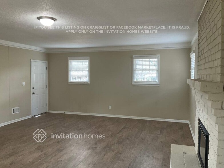 Building Photo - 1271 Little Acres Pl NE