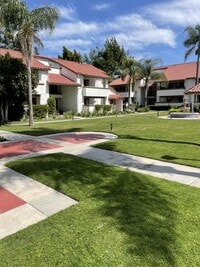 Building Photo - 6386 W Lincoln Ave