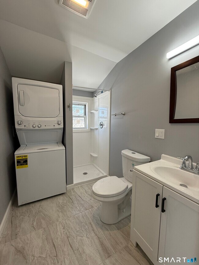 Building Photo - 1641 South Ave