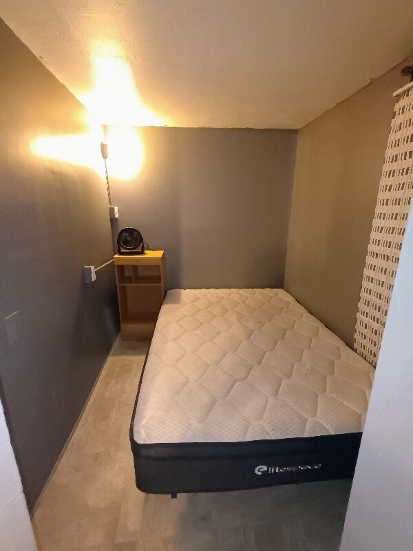 Building Photo - 9 Nutt Ave