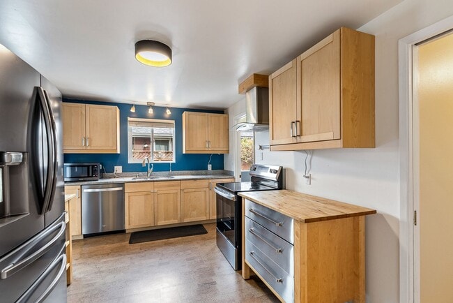 Building Photo - Cozy Gatewood 3 bed, 1 bath home