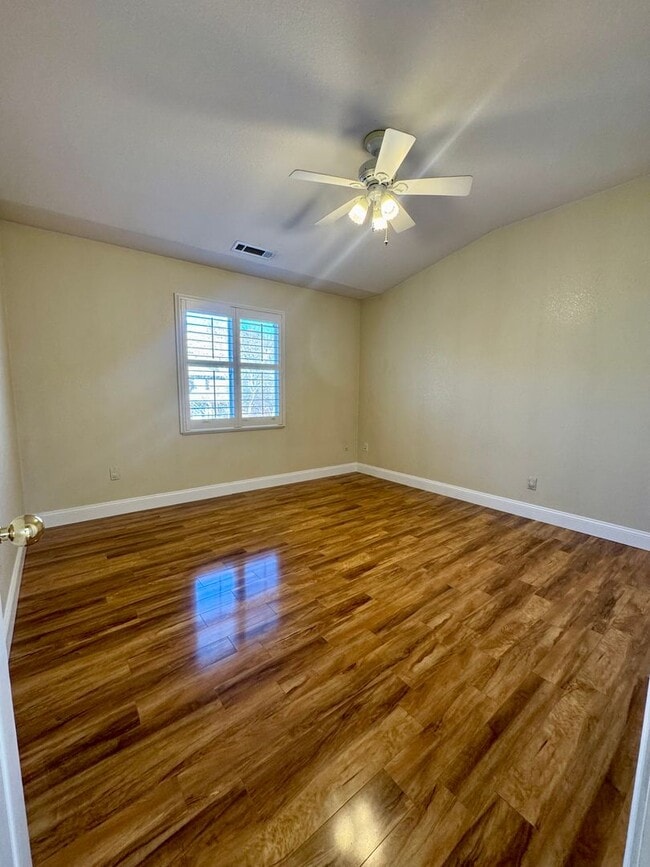 Building Photo - Inviting two-story 4BR/2.5BA home on nice lot with RV/trailer parking in Galena Terrace Estates!