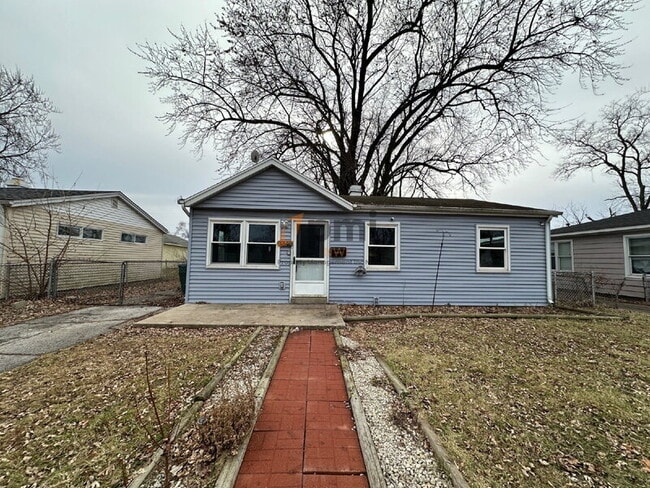 Building Photo - 3340 Kenwood St