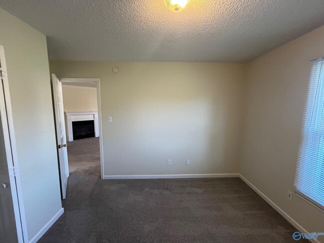 Building Photo - 523 Aspen Way