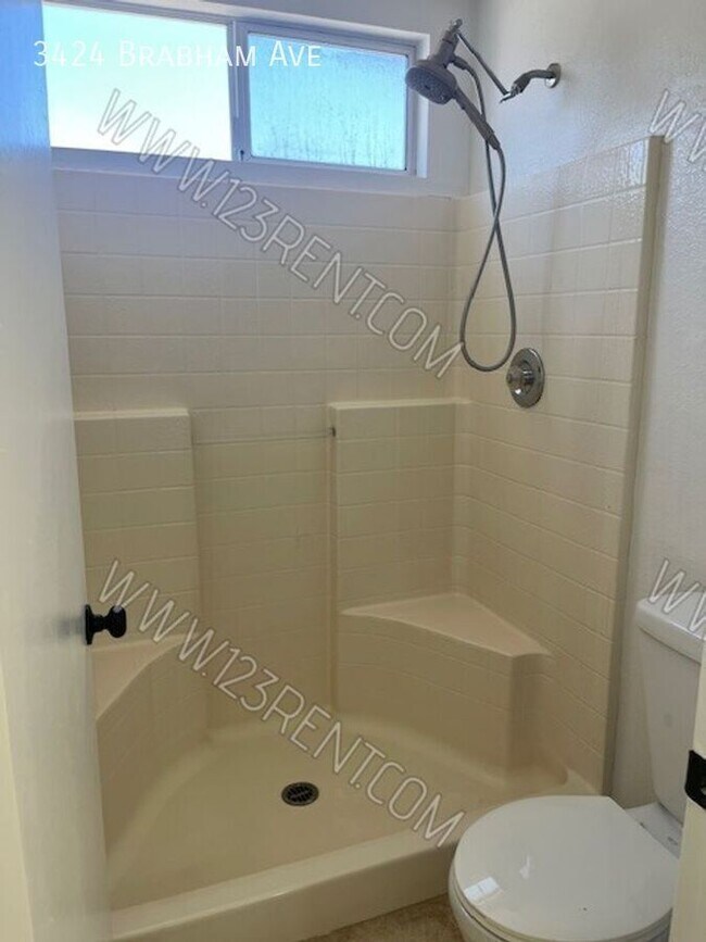 Building Photo - 3424 Brabham Ave