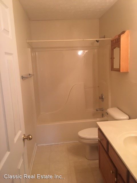 Building Photo - 3 br, 2.5 bath House - 212 Ellis Park