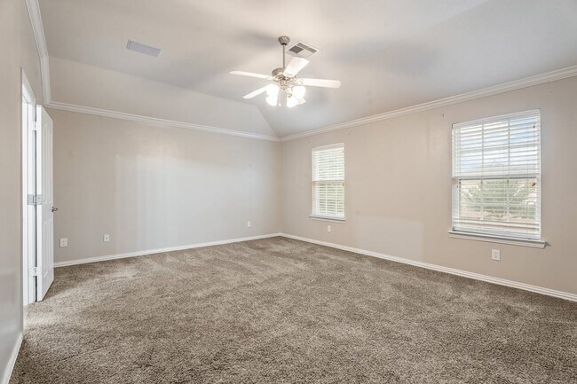 Building Photo - 6605 Fallen Breeze Ln