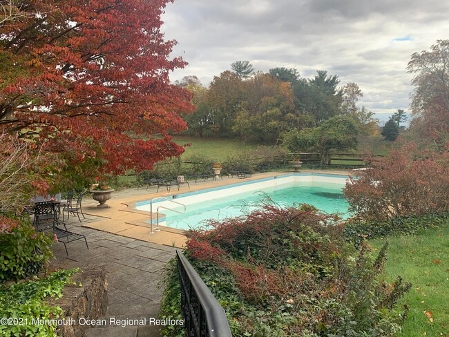 Building Photo - 40 Independence Rd