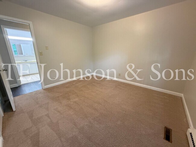 Building Photo - 2722 Winslow Ln