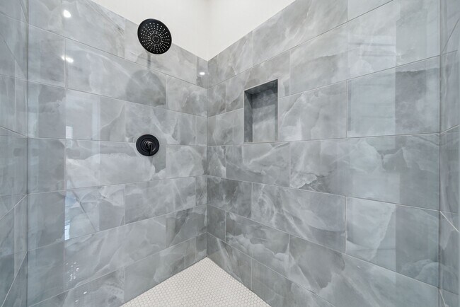 Building Photo - 4013 Griggs Rd