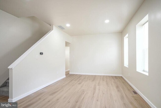 Building Photo - 1830 Filmore St