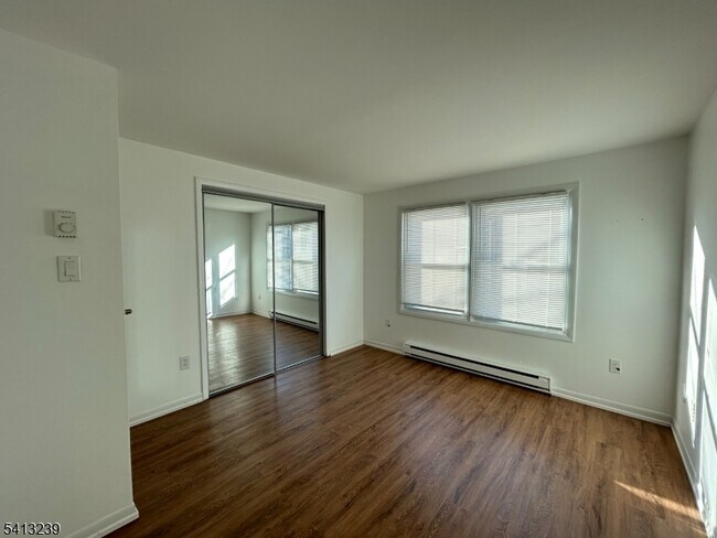 Building Photo - 3 Prospect St