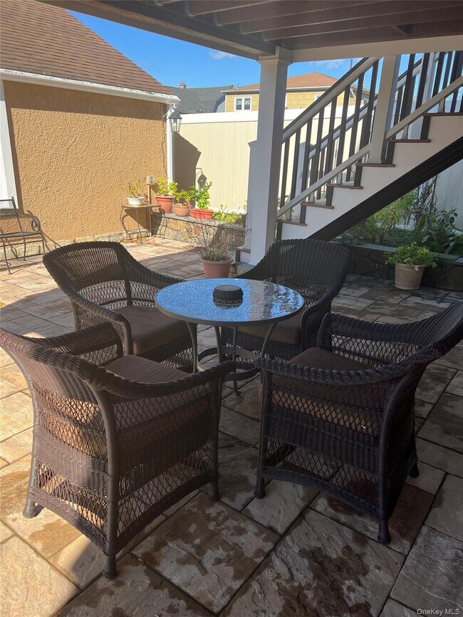 Building Photo - 123 Underhill Ave