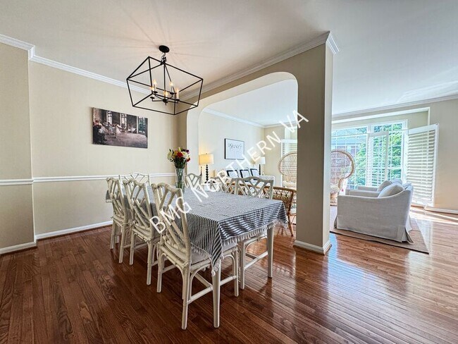 Building Photo - 5654 Governors Pond Cir
