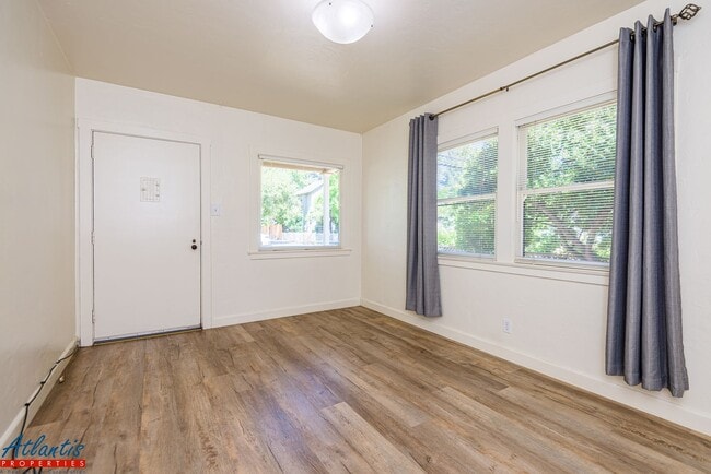 Building Photo - Lovely Los Gatos Home | A/C | Prime Location