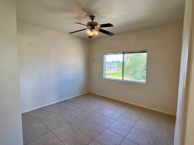 Building Photo - 420 Acoma Blvd S