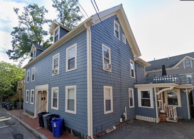 Building Photo - 8 Allen St