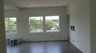 Building Photo - 4302 Normal Ave