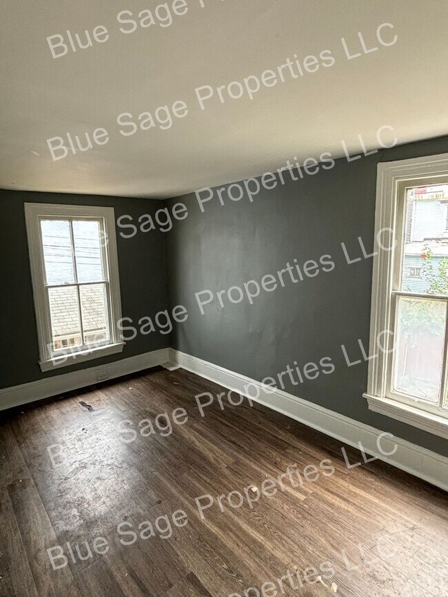 Building Photo - Brand New 4 Bedroom 1.5 Bath House in Pottstown!